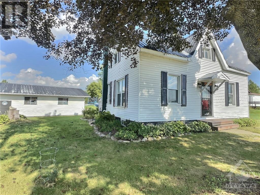 Listing 1359417 - Large Photo # 3
