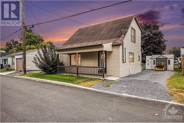 54-50 HUGH STREET S, Arnprior