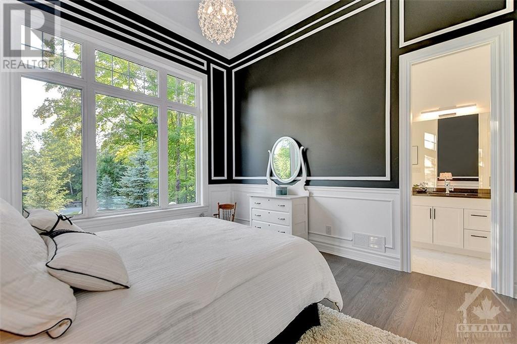 1443 DUCHESS CRESCENT