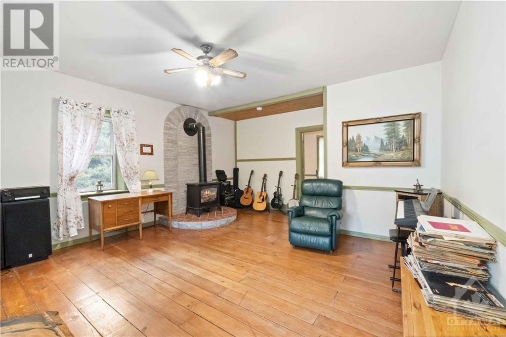 1493 COUNTY ROAD 2 ROAD