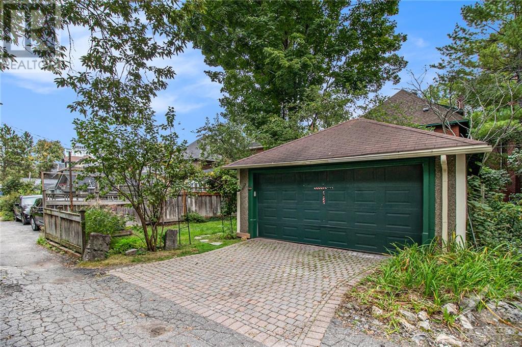 Listing 1359720 - Large Photo # 25