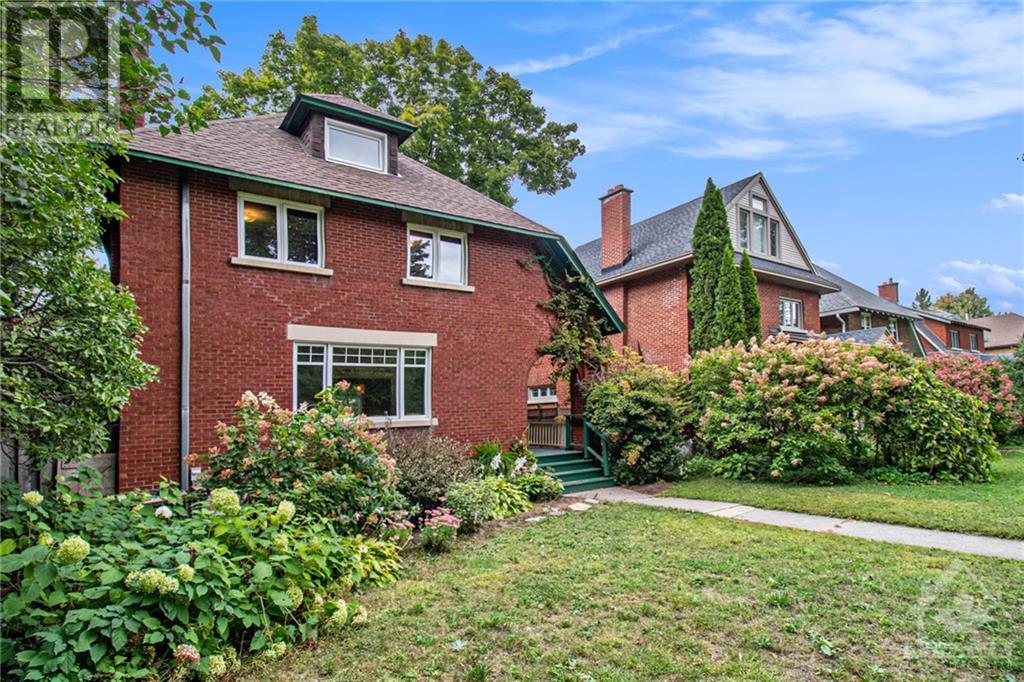 Listing 1359720 - Large Photo # 1