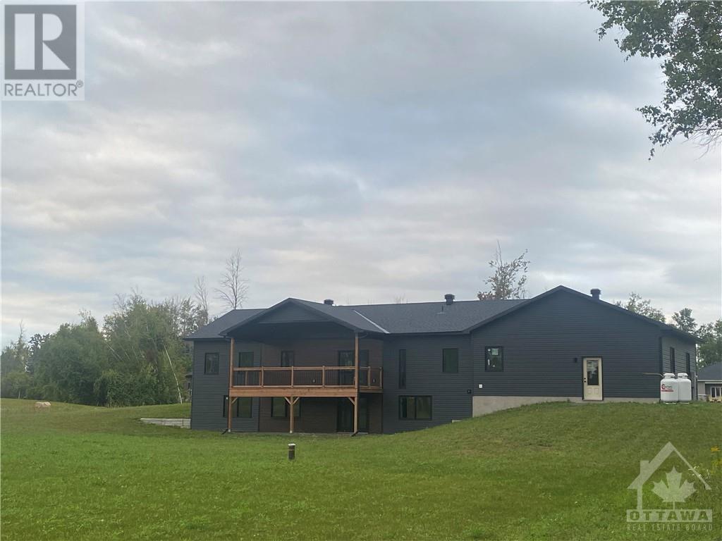 Listing 1359860 - Large Photo # 23