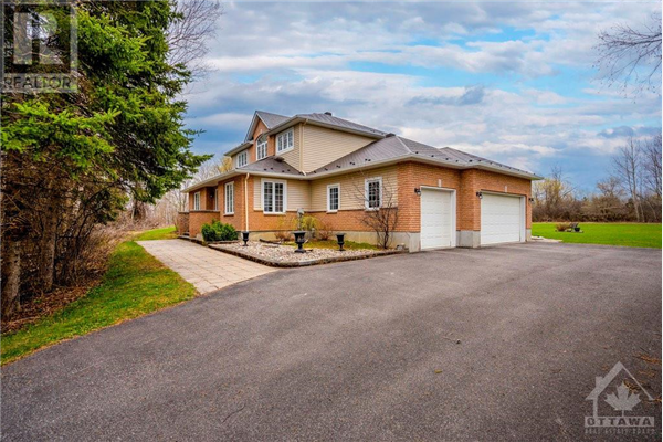 164 WILBERT COX DRIVE, Carp