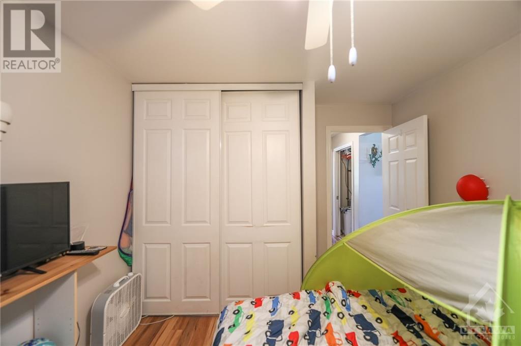 Listing 1359919 - Large Photo # 23