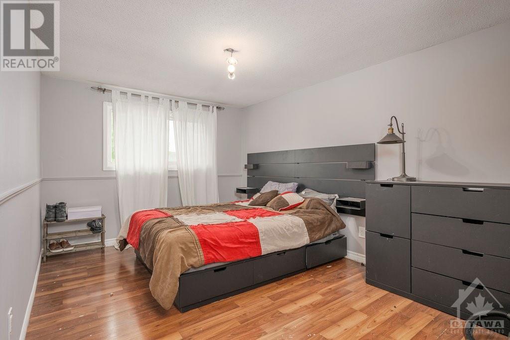 Listing 1360042 - Large Photo # 15