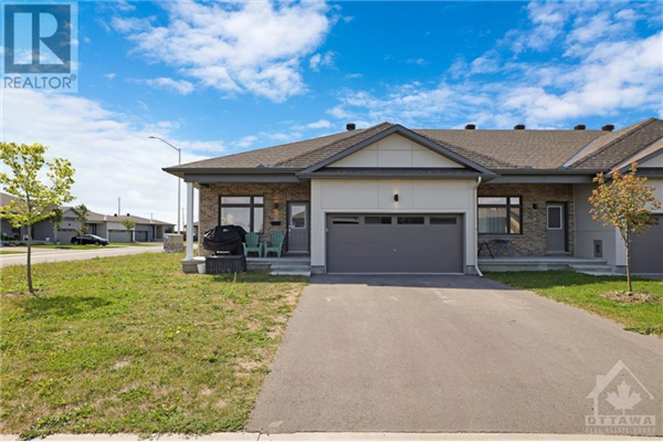 2 CONWAY TEARLE STREET, Arnprior