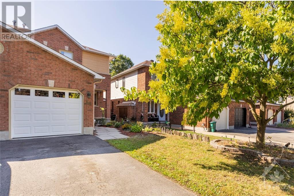 38 WINNEGREEN COURT