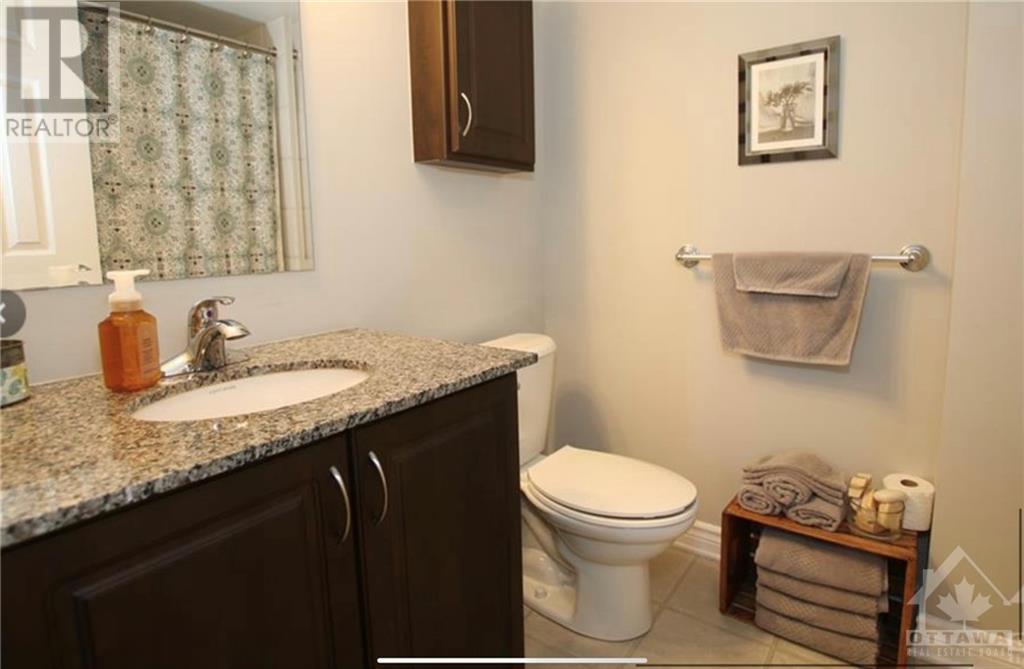 1124 DOCTEUR CORBEIL BOULEVARD UNIT#9, #9