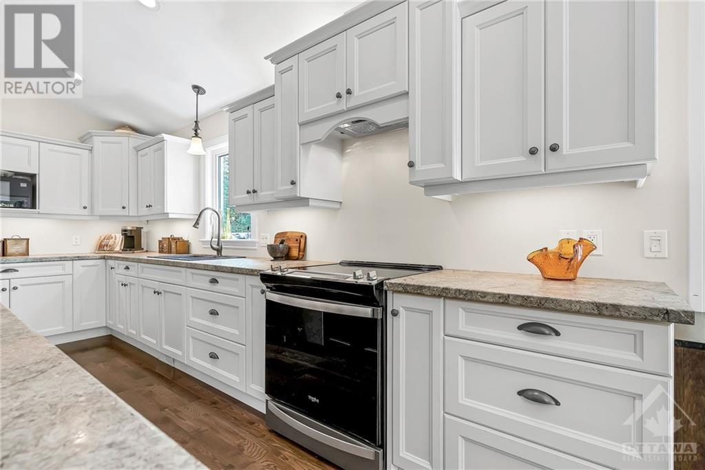Listing 1360133 - Large Photo # 10
