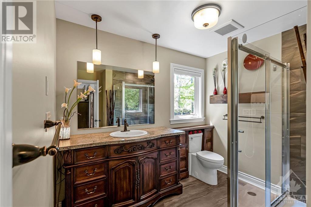 Listing 1360133 - Large Photo # 17