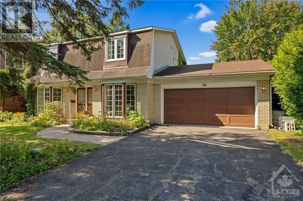 10 MIDLAND CRESCENT