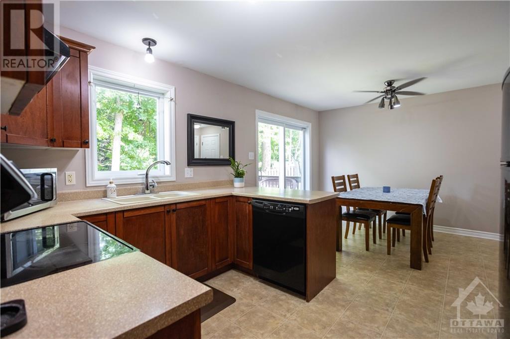Listing 1360175 - Large Photo # 11