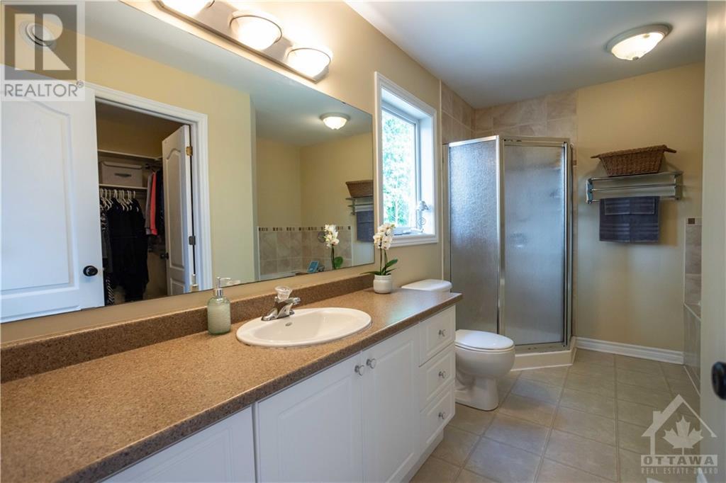Listing 1360175 - Large Photo # 18
