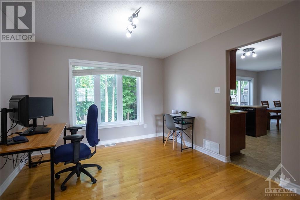 Listing 1360175 - Large Photo # 7
