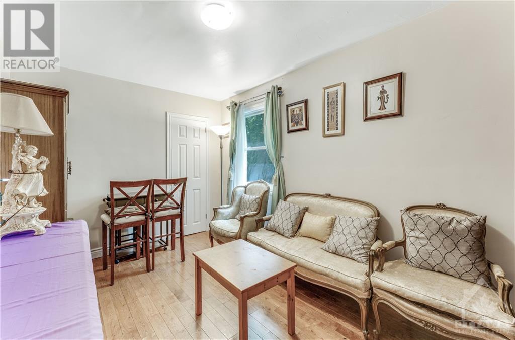 Listing 1360200 - Large Photo # 18