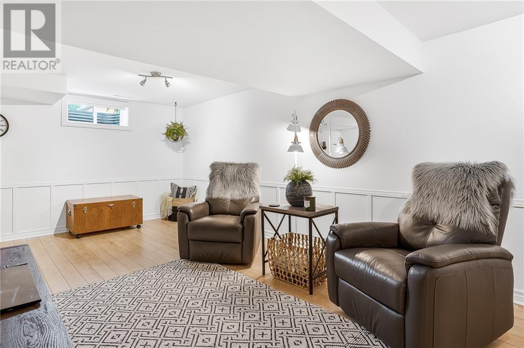 Listing 1360232 - Large Photo # 18