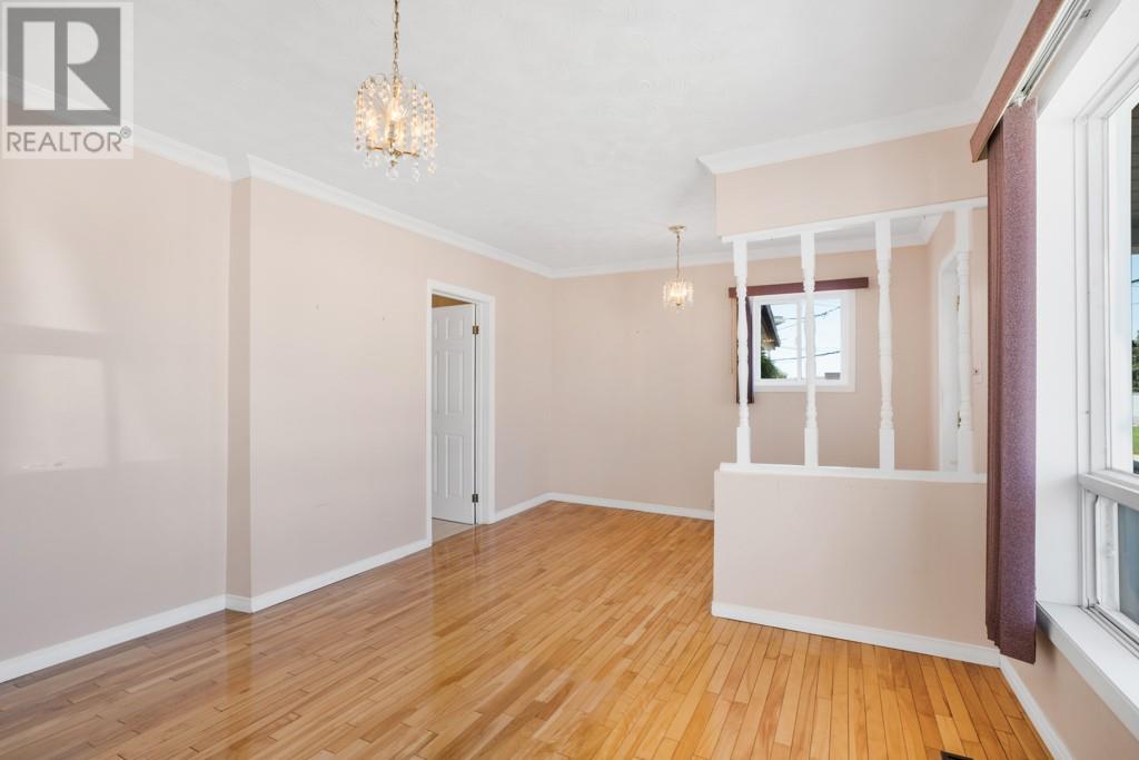 Listing 1360240 - Large Photo # 7