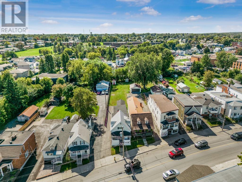 Listing 1360240 - Large Photo # 4