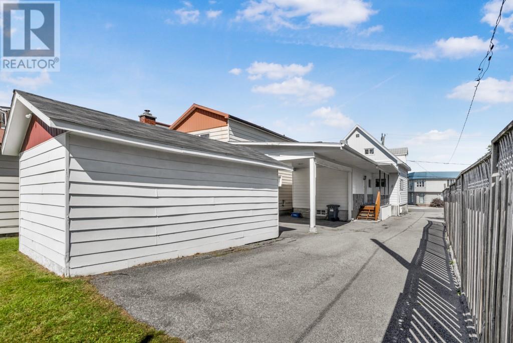 Listing 1360240 - Large Photo # 22