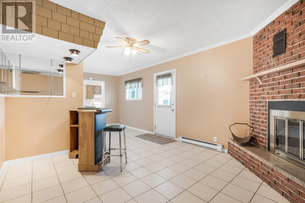 Listing 1360240 - Large Photo # 14