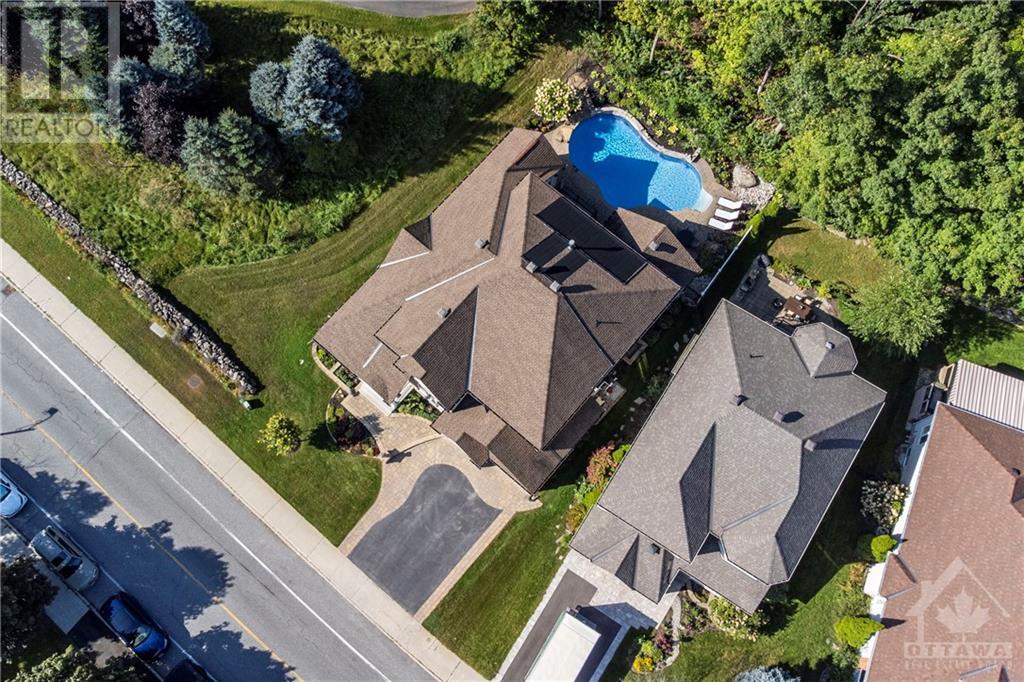 Listing 1360295 - Large Photo # 28