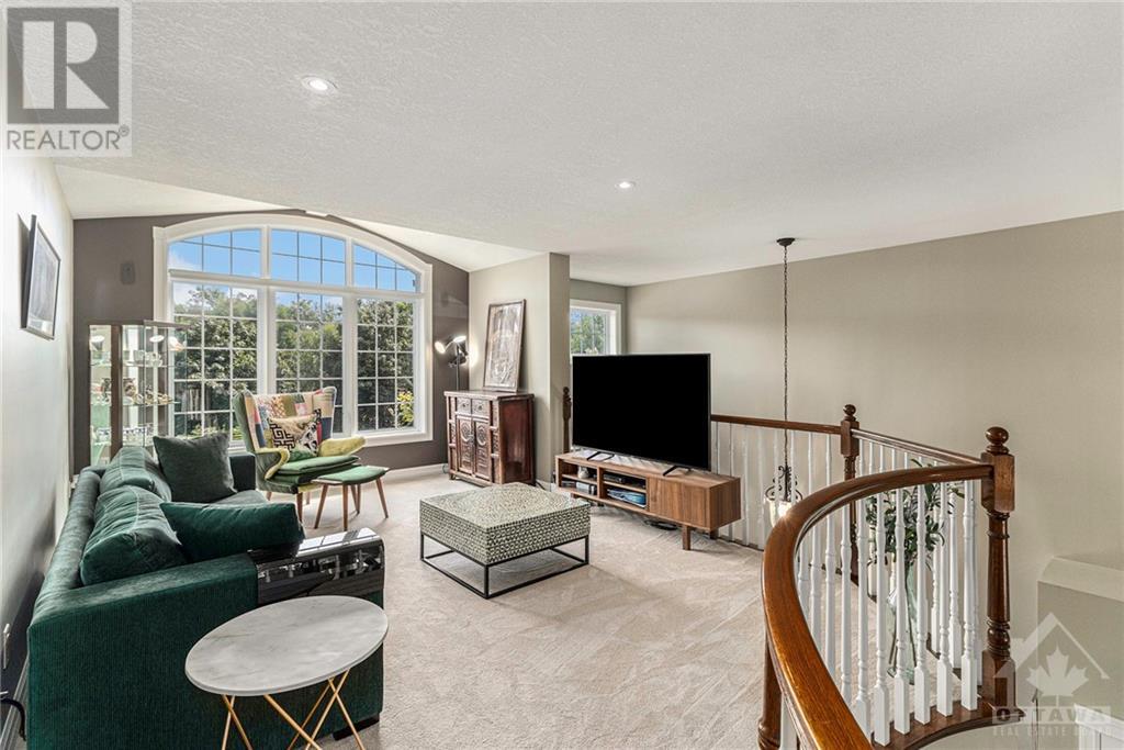 Listing 1360295 - Large Photo # 17