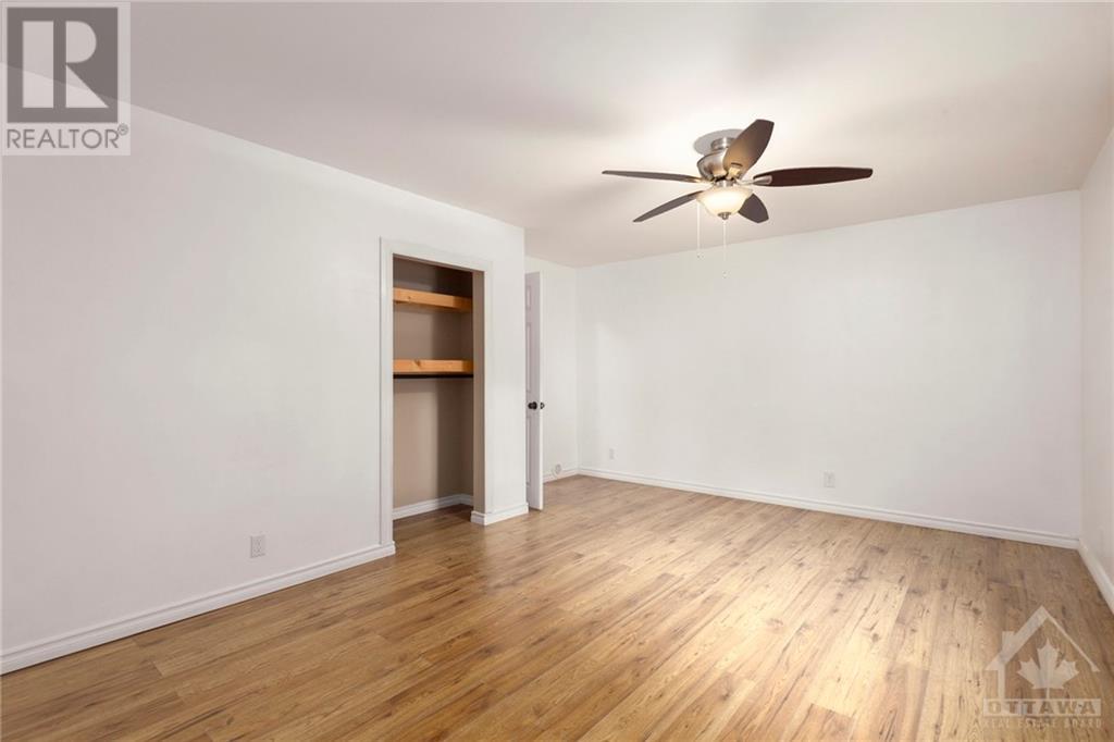262 JOHN STREET N