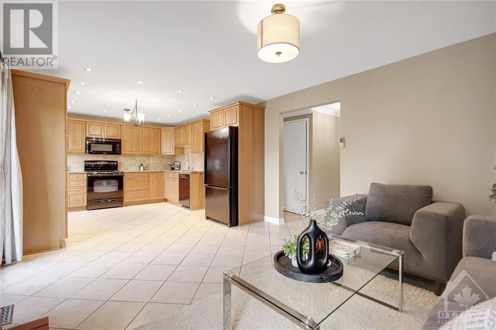 Listing 1360358 - Large Photo # 12