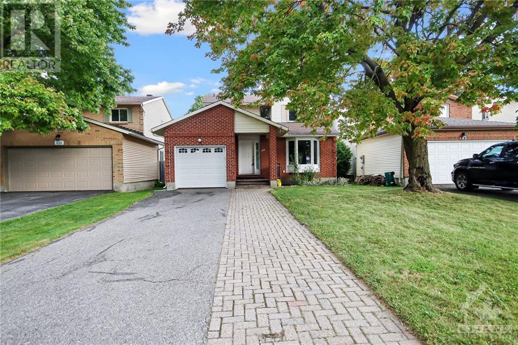 444 VIEWMOUNT DRIVE