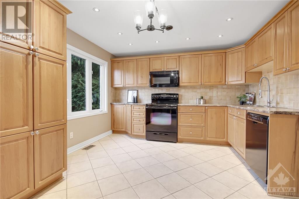 Listing 1360358 - Large Photo # 17