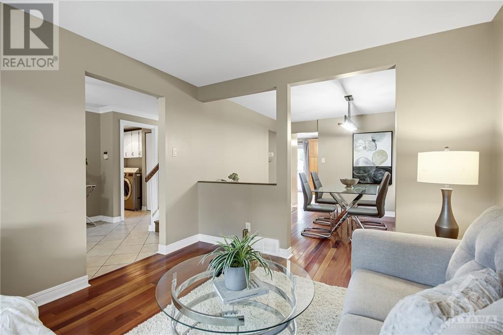 Listing 1360358 - Large Photo # 4