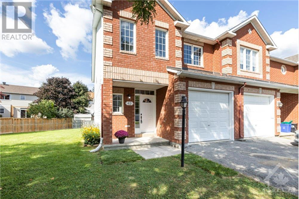 42 CHANTILLY GATE, Stittsville