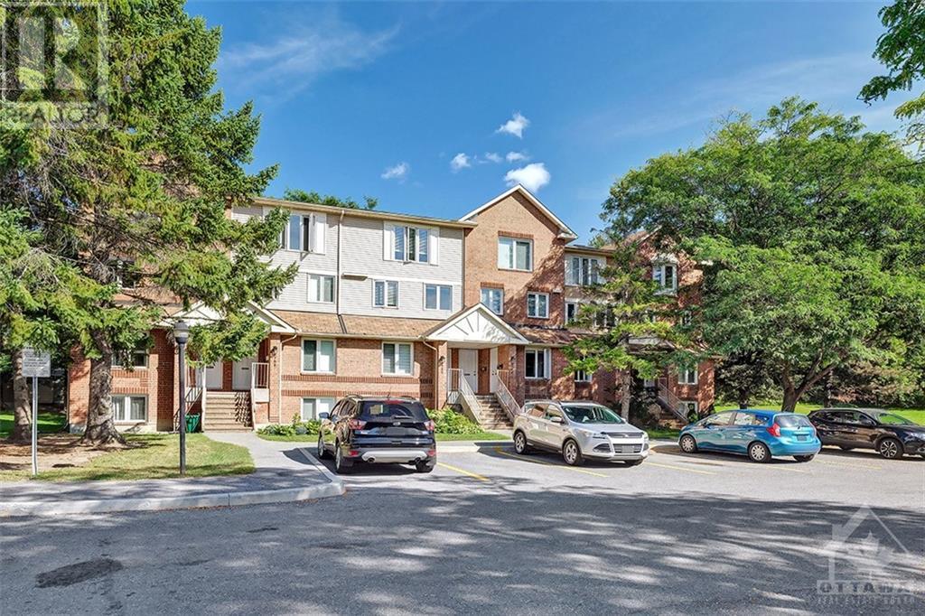 3-6750 JEANNE D'ARC BOULEVARD UNIT#A, #A