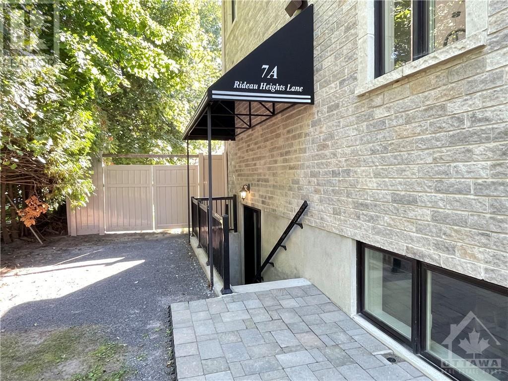7 RIDEAU HEIGHTS LANE UNIT#A, #A