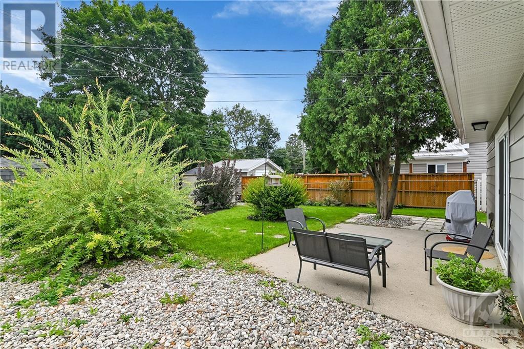 Listing 1360482 - Large Photo # 16