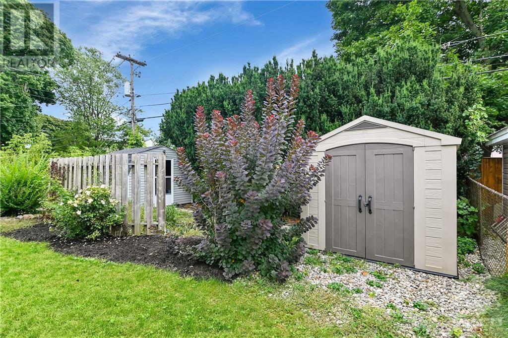 Listing 1360482 - Large Photo # 19
