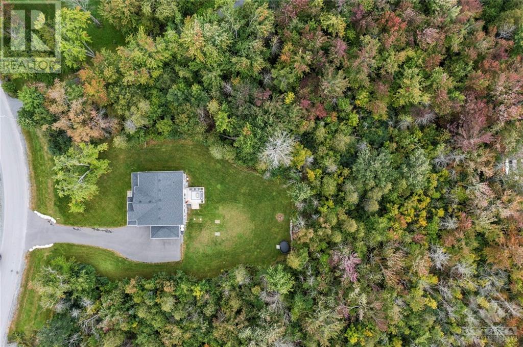 Listing 1360502 - Large Photo # 28