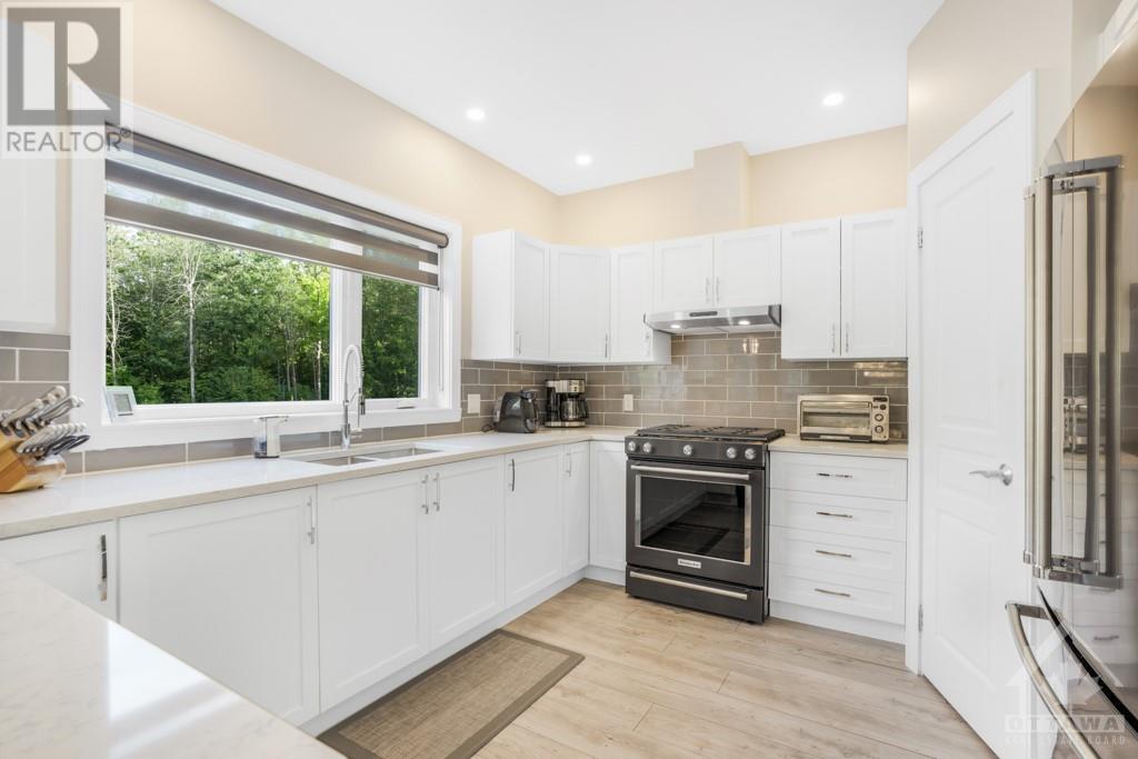 Listing 1360508 - Large Photo # 14