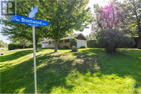 8056 DOWSER STREET, Ottawa