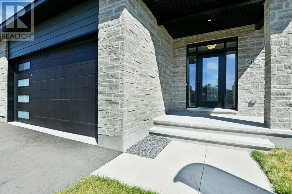 157 MAC BEATTIE DRIVE