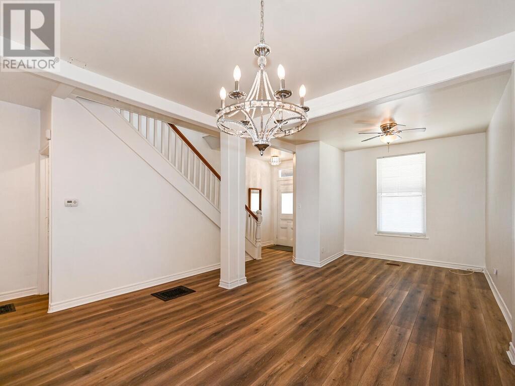 Listing 1360566 - Large Photo # 6