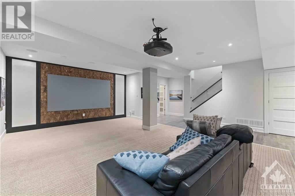 800 PERCIVAL CRESCENT