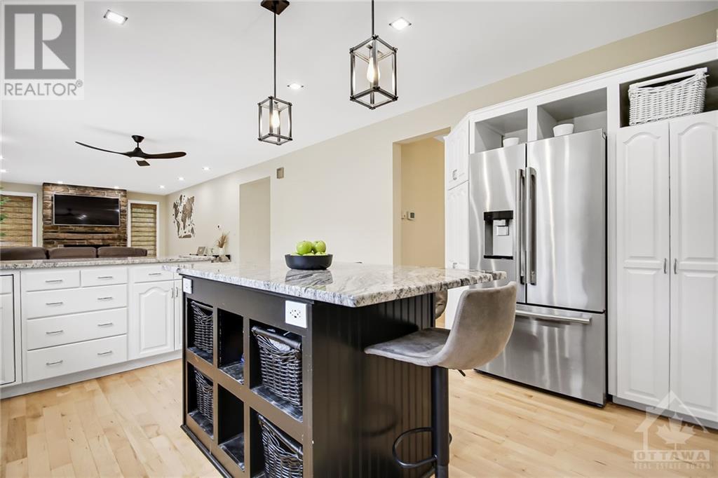 Listing 1360594 - Large Photo # 9