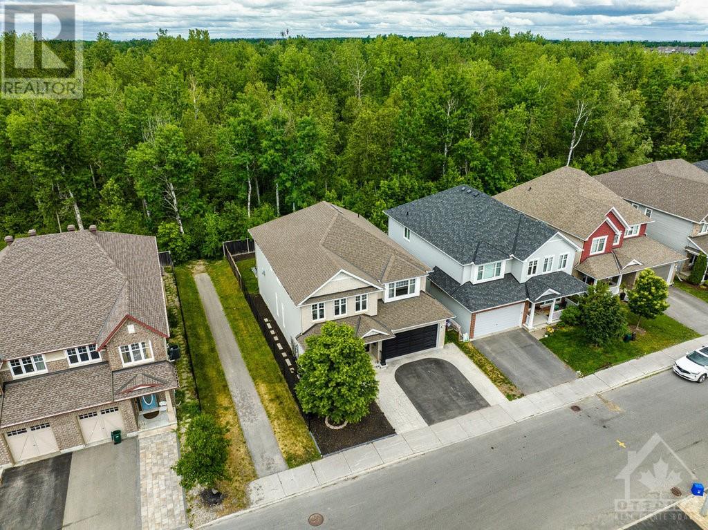 889 BUNCHBERRY WAY