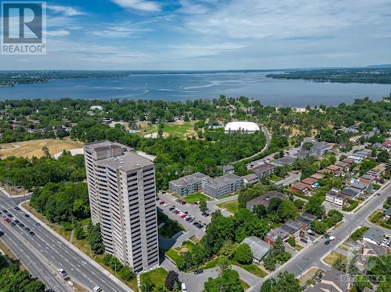 415 GREENVIEW AVENUE UNIT#1304, #1304