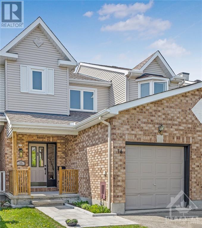 16 ASTORIA CRESCENT