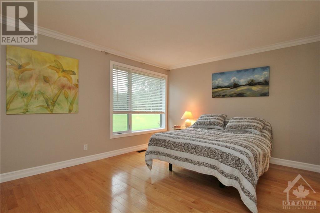 Listing 1360976 - Large Photo # 17