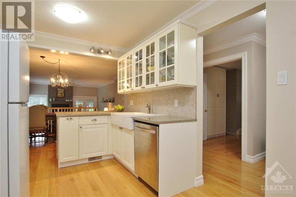 Listing 1360976 - Large Photo # 12