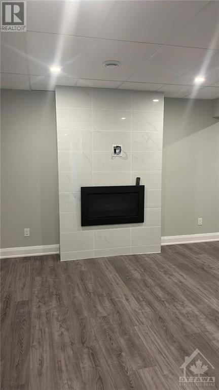 1085 FALAISE ROAD UNIT#B, #B